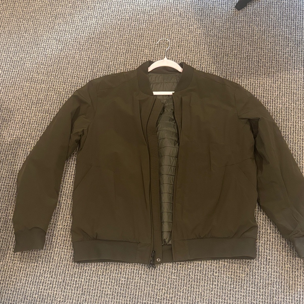 Lululemon Men's Olive Reversible Bomber Jacket